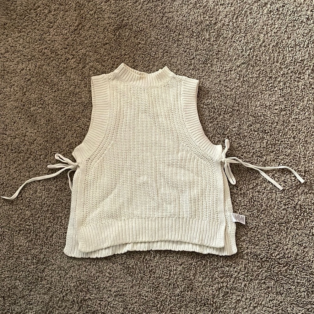 Kendall & Kylie vest